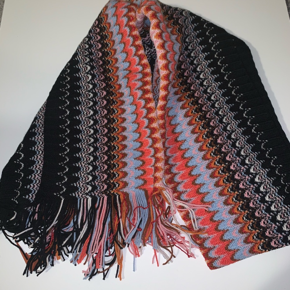 NWT-MISSONI SCARF AUTHENTIC